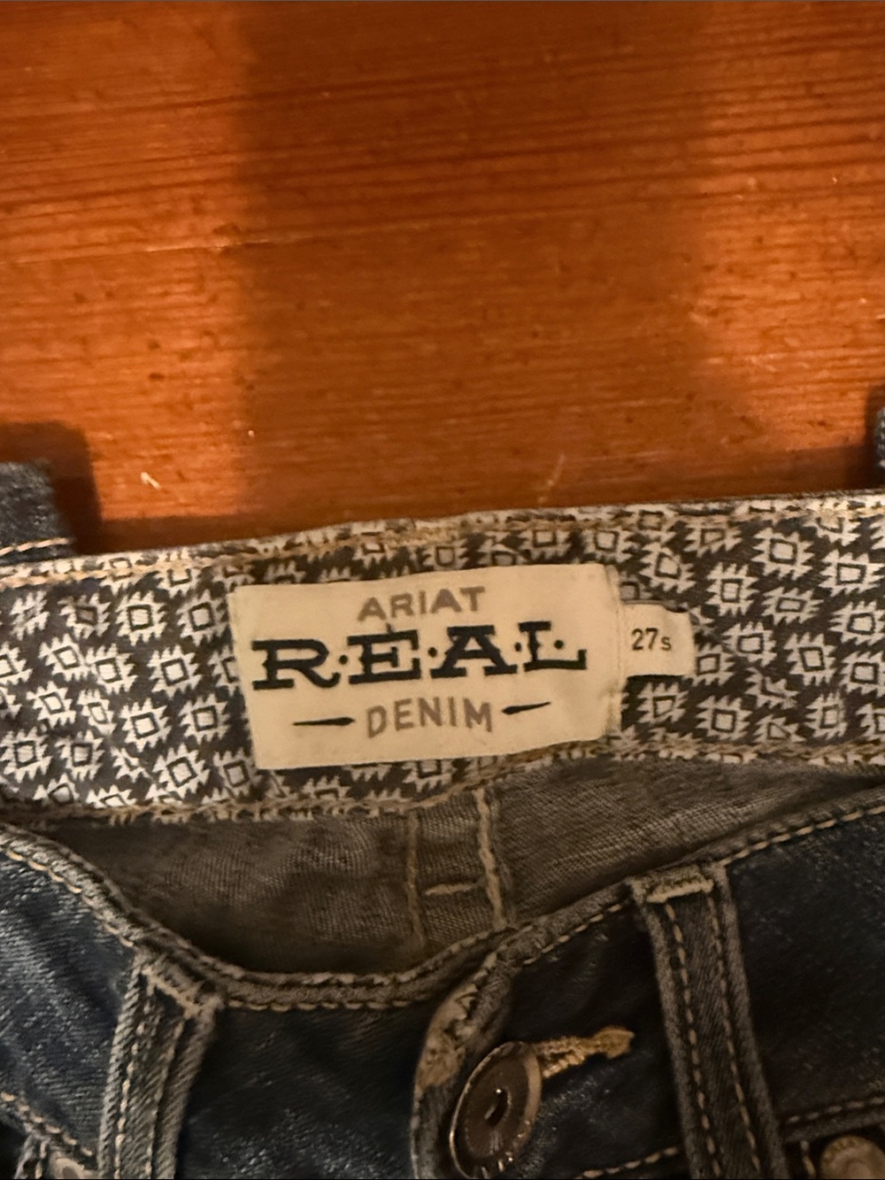Ariat denim jeans. Women’s size 27S - Picture 2 of 8